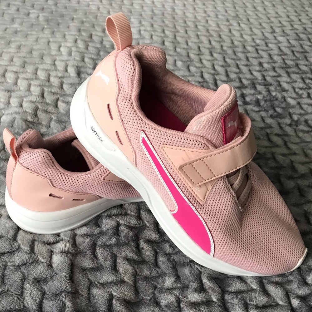 Girls Puma Sneakers, Color Pink, Size 3